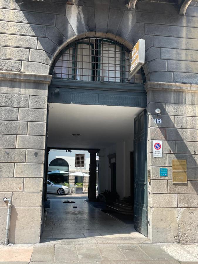 Angie'S View Hotel Verona Exterior photo